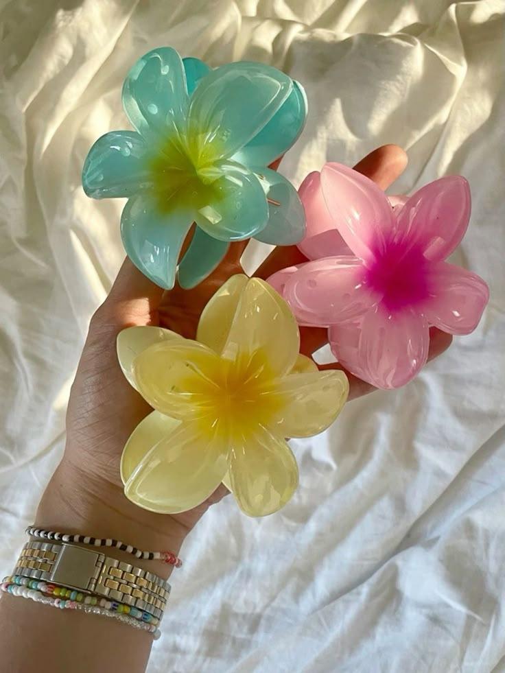 Vintage Charm Pastel Posy Array